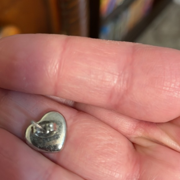 New in package heart stud earrings - Picture 3 of 5